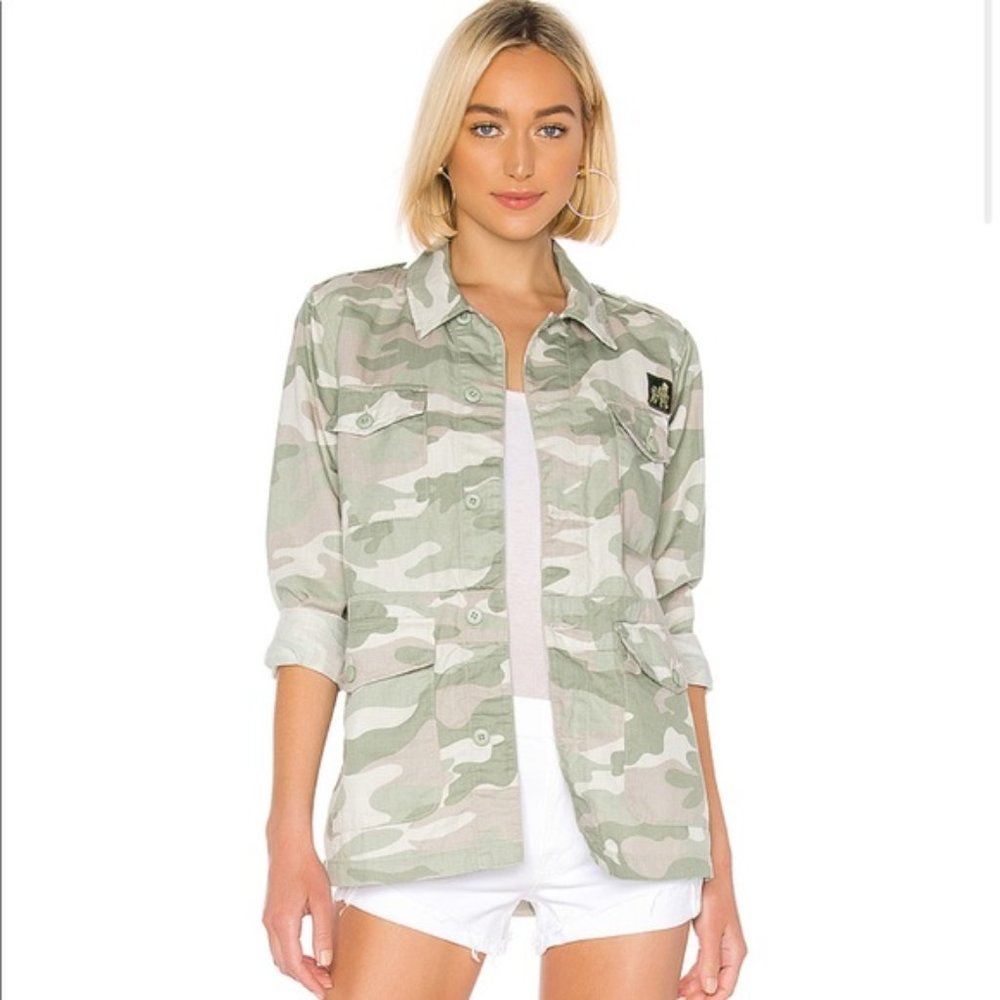 Mother Loose Veteran Oversize Shacked in Desert Print NWOT size Small